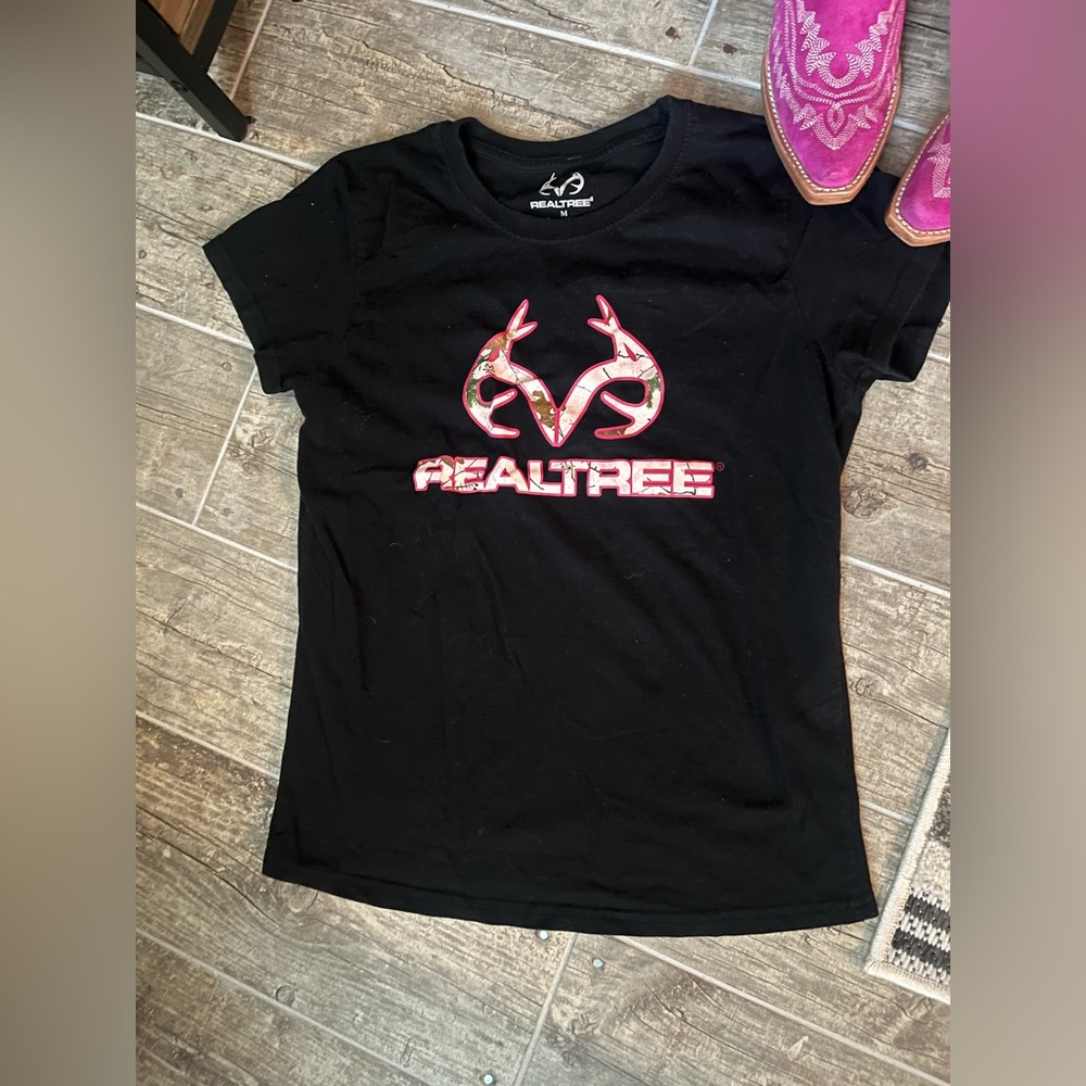 Realtree Black and Pink Camo T-Shirt